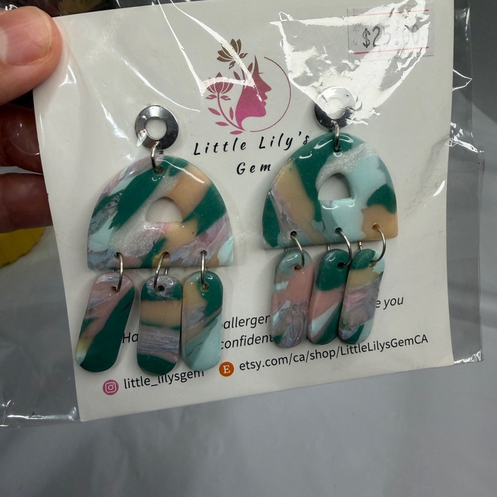 Handmade Multicolor Dangle Earrings - Picture 4 of 6